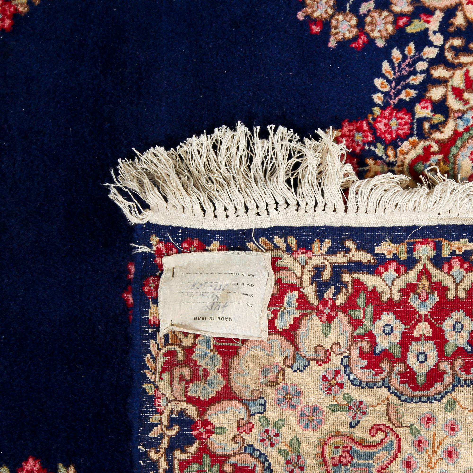 MATTA, Kirman, 1900-talets andra hälft. Ca 255 x 155 cm.
