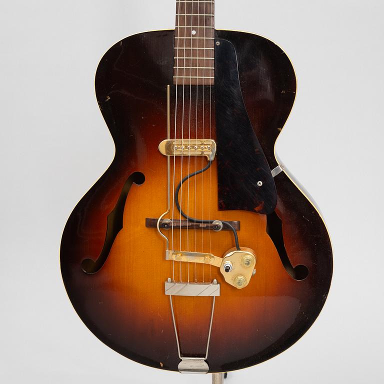 Gibson, "Wartime Special", halvakustisk gitarr, 1941, USA.