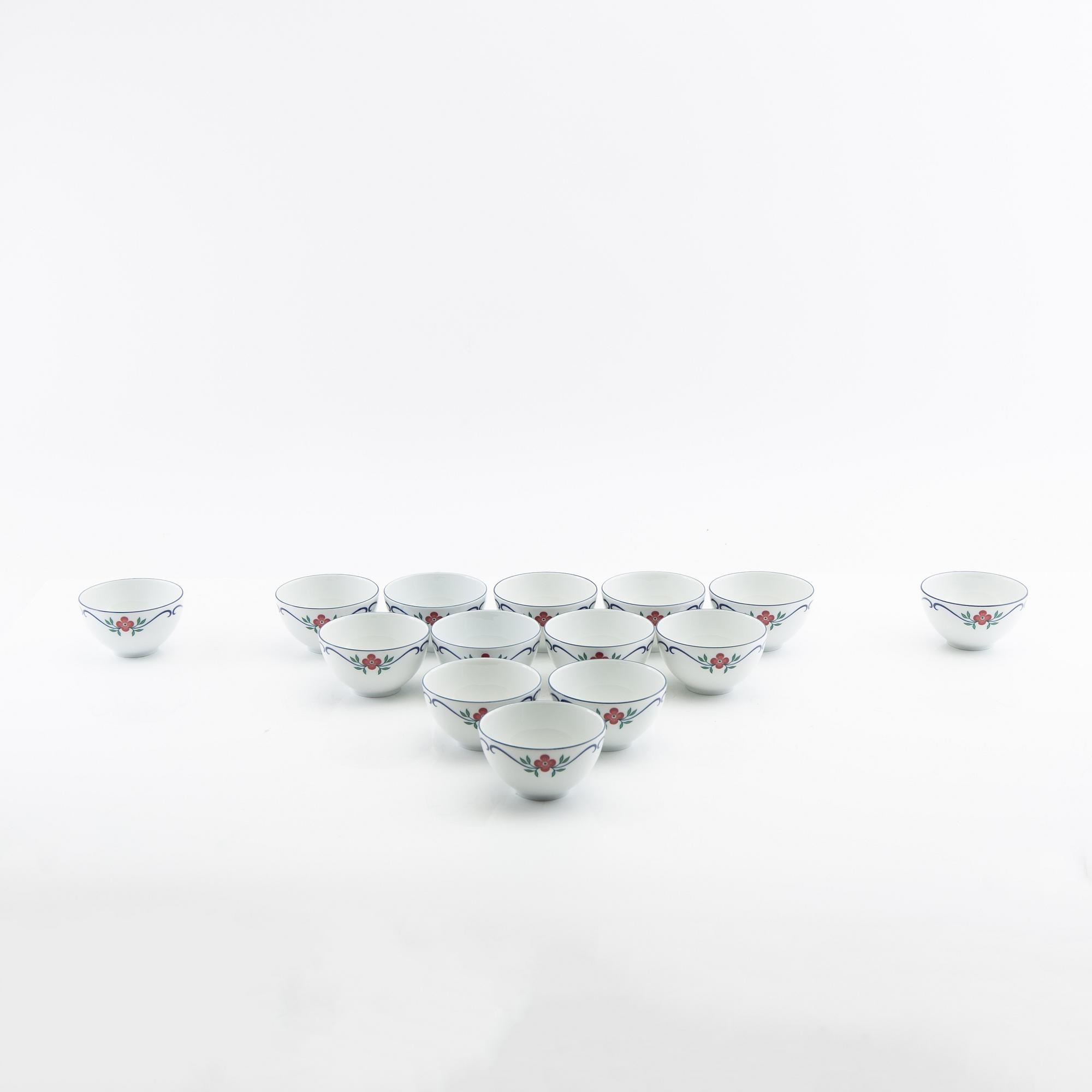 Pia Rönndahl, servis, 62 delar, "Sundborn", Rörstrand.