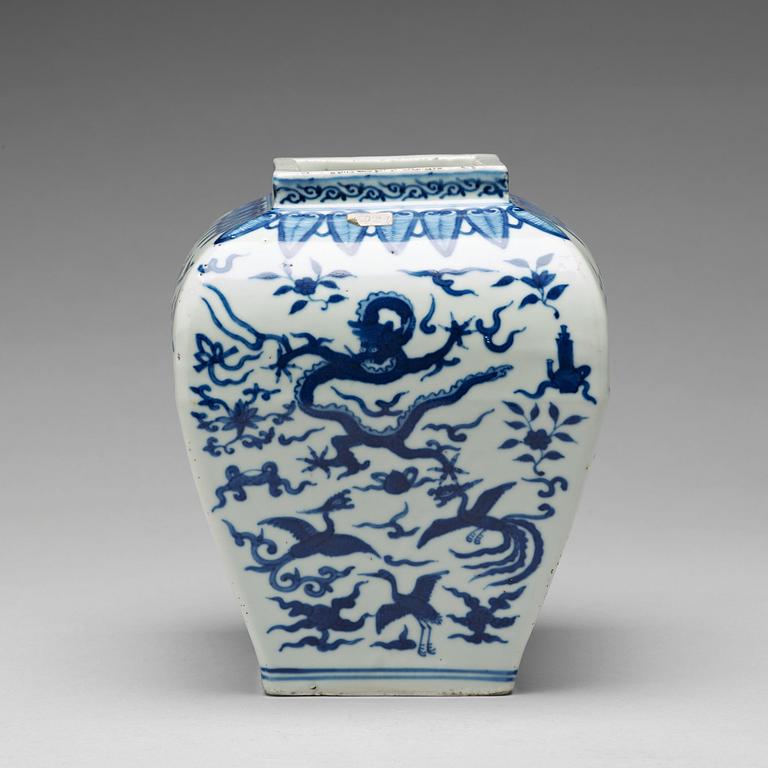 A blue and white vase, late Qing dynasty/Republic with Wanli mark.