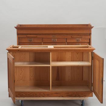 ARKIVSKÅP, 1900-talets första hälft.