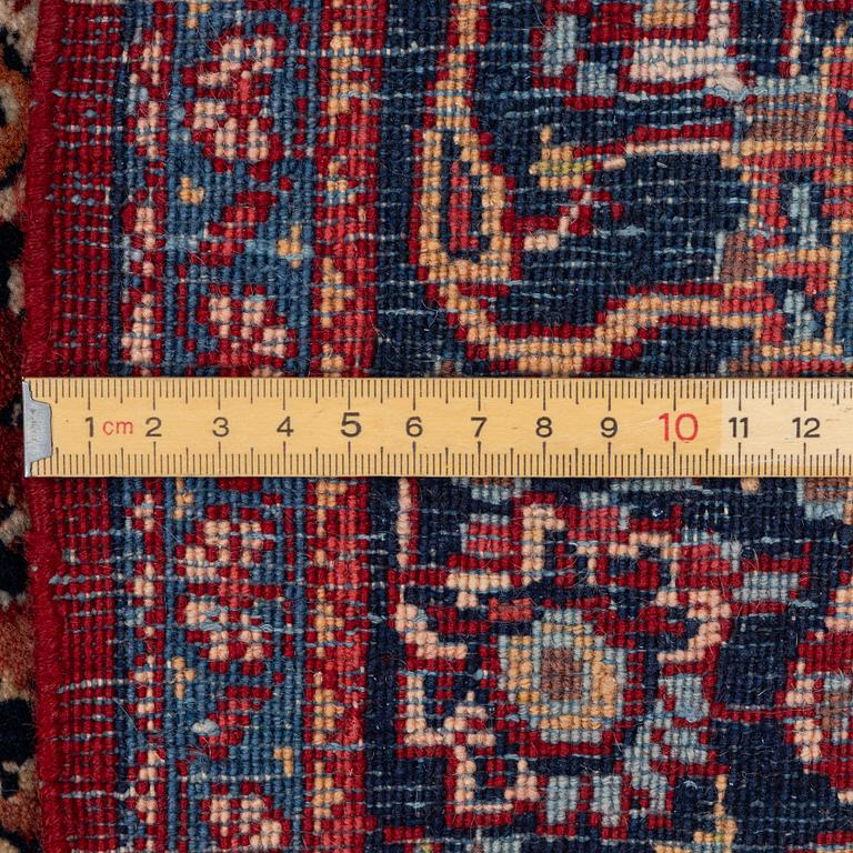 Matta, Keshan, ca 200 x 130 cm.