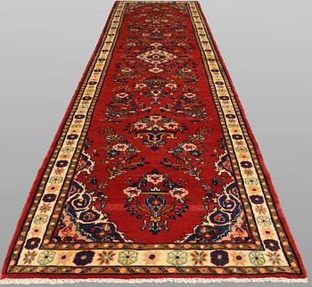 Gallerimatta, Lilian, ca 485 x 107 cm.