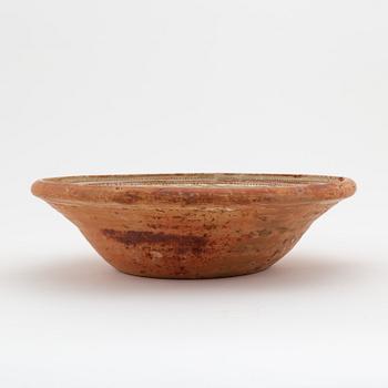 An earthenware bowl from Hälsingland, Sweden, 19th century.