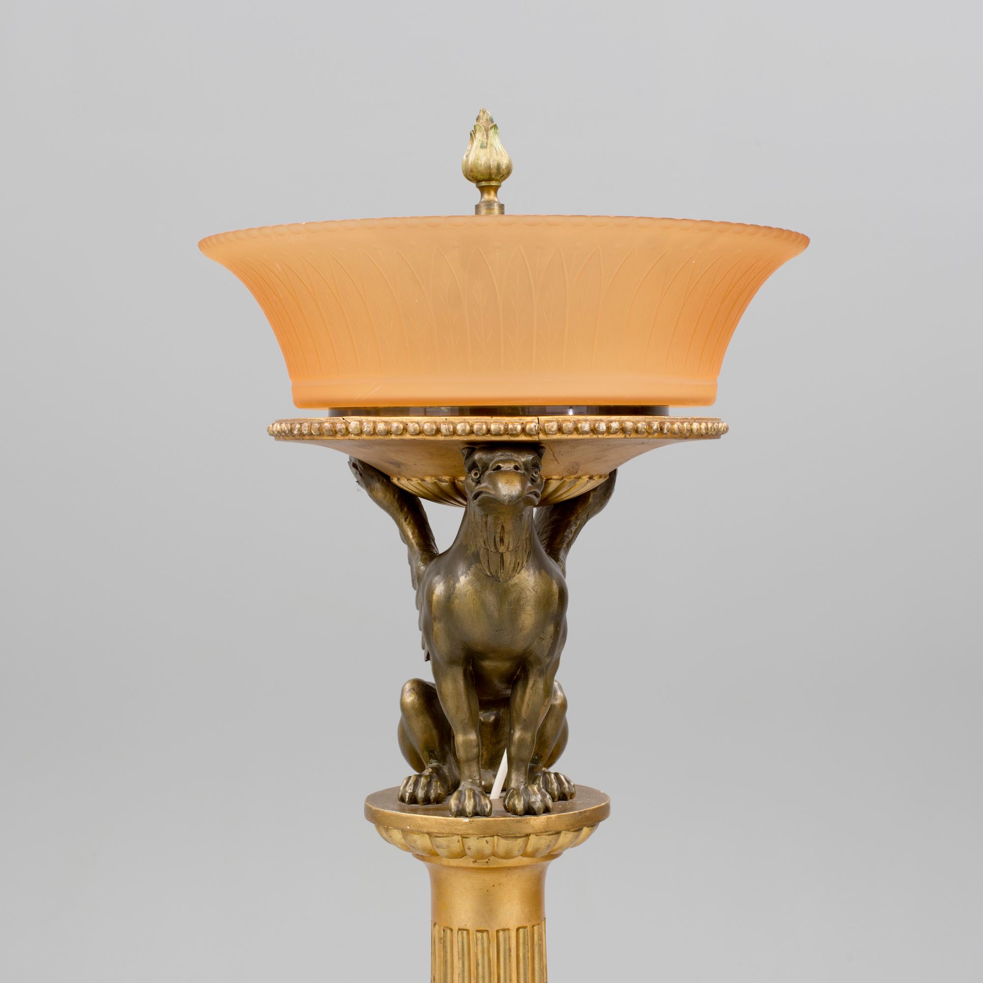 GUERIDON. Empirestil, 1800-talets andra hälft.