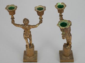 KYNTTILÄNJALKAPARI, pronssia, 1800-luku.