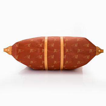 Louis Vuitton, a 'LV America's Cup Canvas Boston Bag' bag.