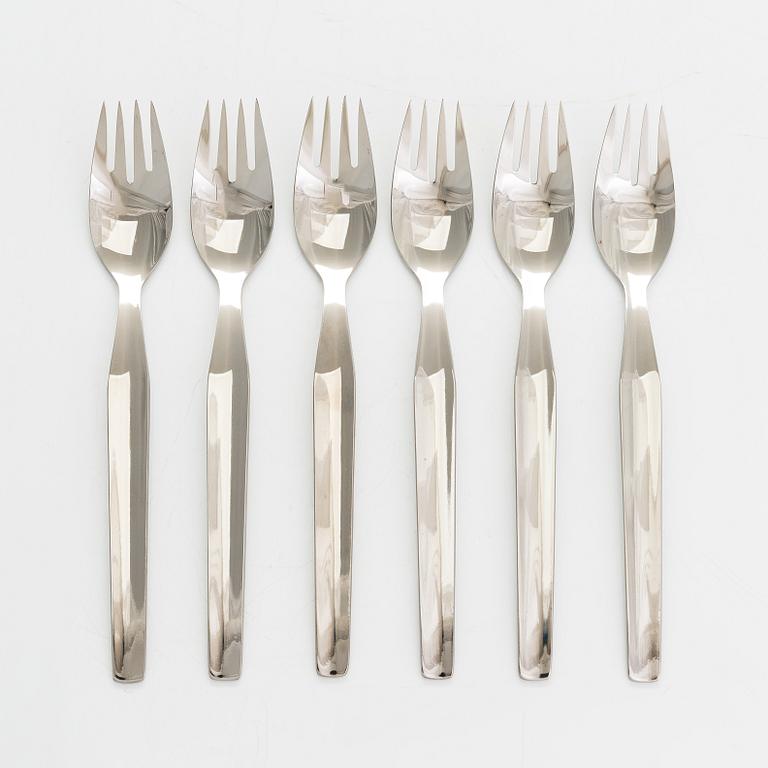Tapio Wirkkala, a 20-pcs steel set of 'Caravelle' cutlery for Hopeakeskus Oy Finland.