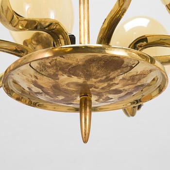 Paavo Tynell, a mid-20th century '1382/8' chandelier for Idman.