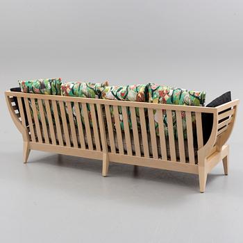 NIRVAN RICHTER, soffa, "Träsoffa", Norrgavel.