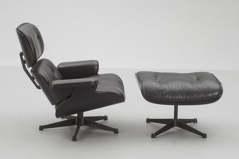 FÅTÖLJ med FOTPALL, "Lounge Chair", Charles & Ray Eames, ICF.