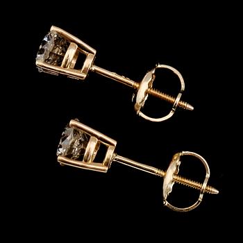 ÖRHÄNGEN, 1 par, 14 k guld, briljantslipade diamanter tot 0.63 ct.