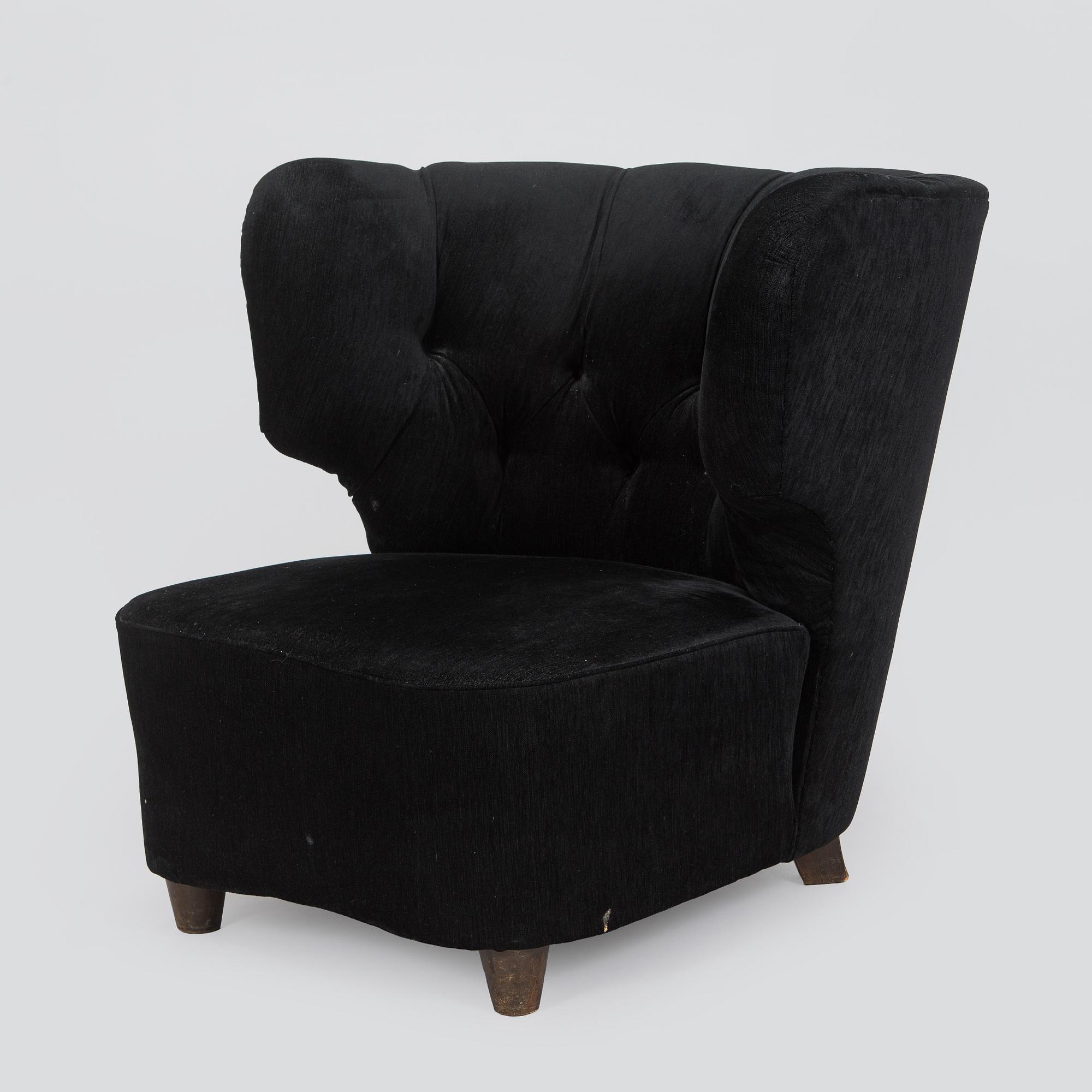 mid-20th century armchair.