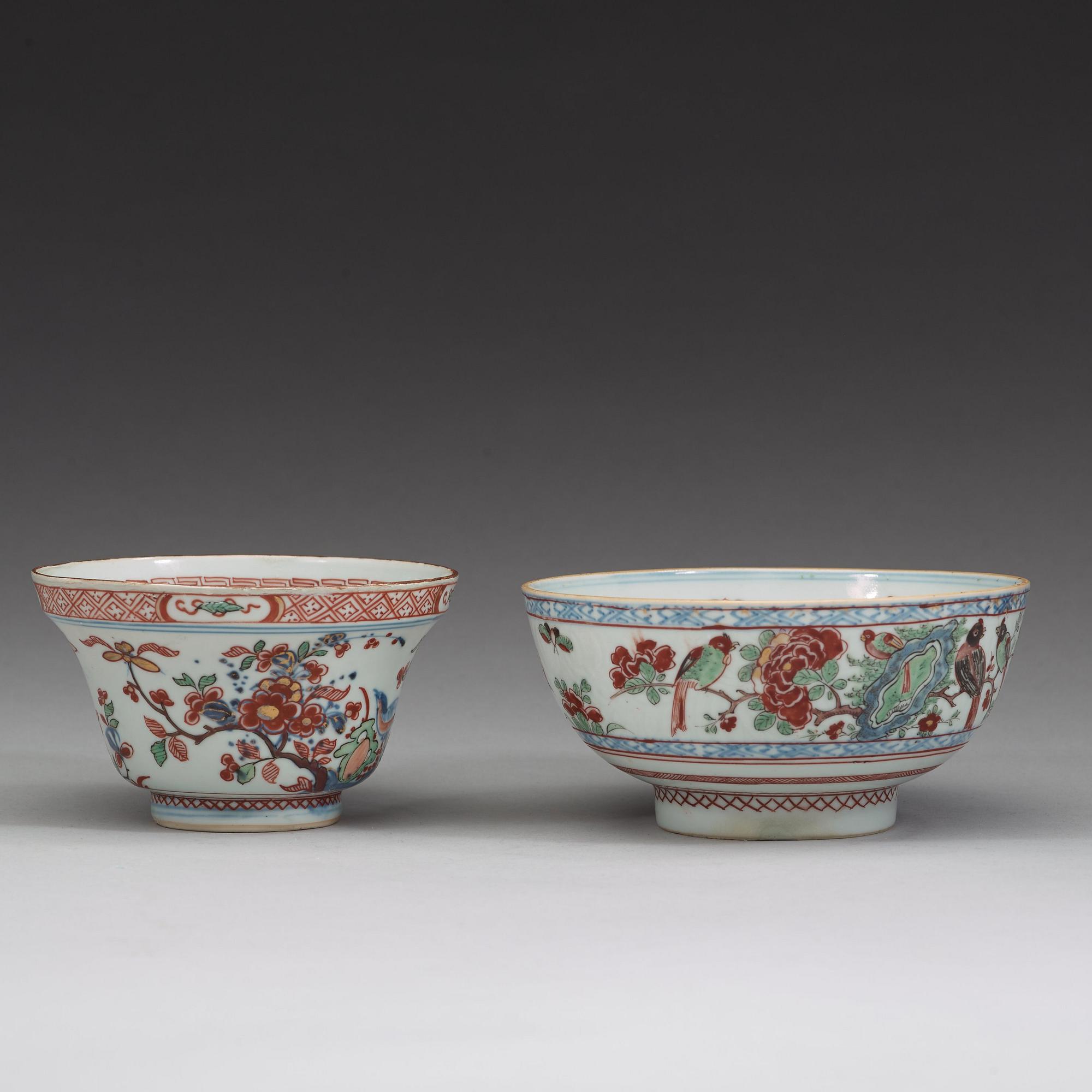 Two imari-verte 'Kakiemon' bowls, Qing dynasty, 18th Century.