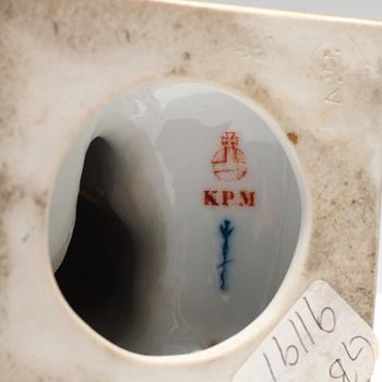 FIGURINER, ett par, porslin. Berlin, omkring 1900.