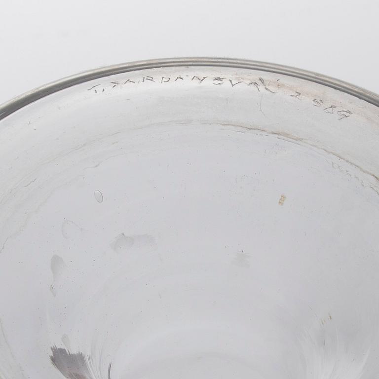 FLASKOR, 3 st, glas, "i-linjen", signerade T. Sarpaneva -2509, Iittala.