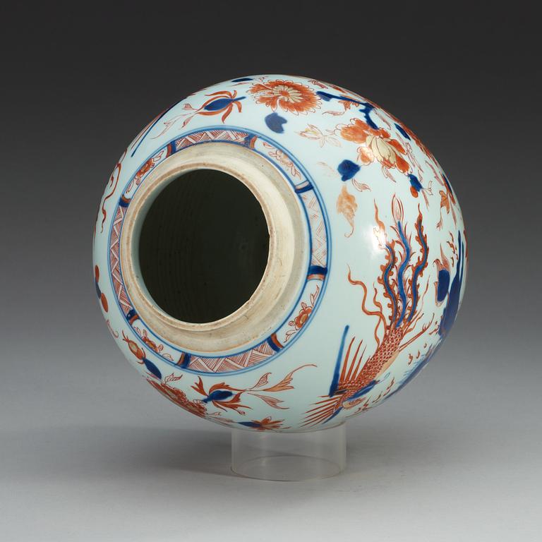 KRUKA, porslin. Qing dynastin, Kangxi (1662-1722).