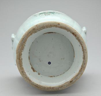 VINKYLARE, porslin, Kina, 1700-tal.