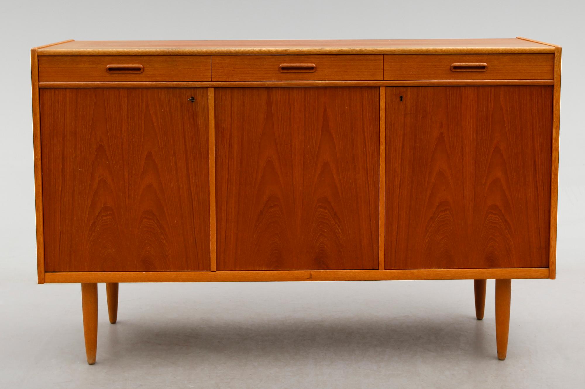 SIDEBOARD, 1900-talets andra hälft.