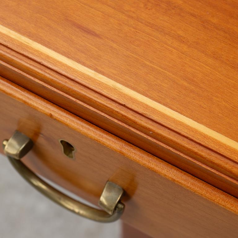 Josef Frank, desk model B 1022, Svenskt Tenn, post 1985.
