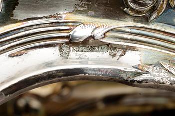 JARDINJÄR, silver, nyrokoko, Ryssland, otydl stämplar, troligen Moskva, tidigt 1900-tal, monogram dat 1922. Ca 341 gram.