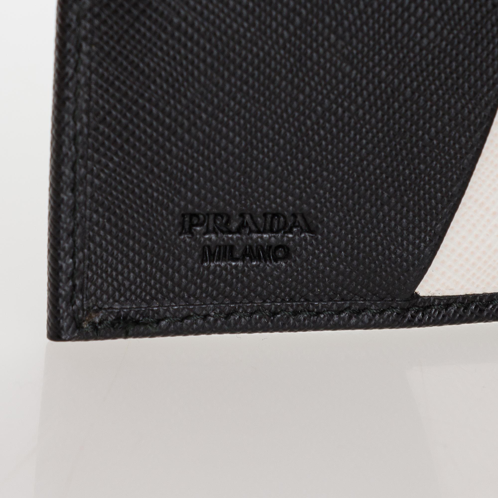 PRADA, Laukku ja lompakko.