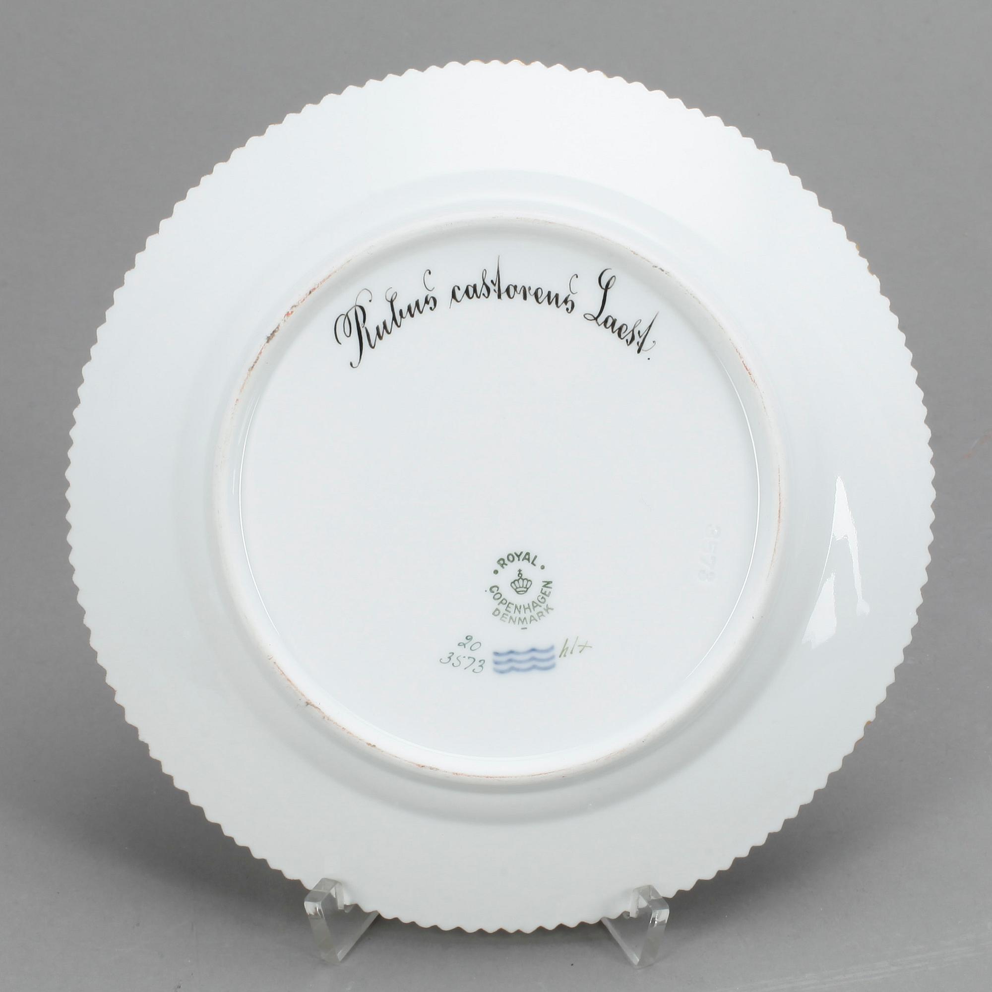 ASSIETTER, 4 stycken, porslin, modell "3573", "Flora Danica", Royal Copenhagen.