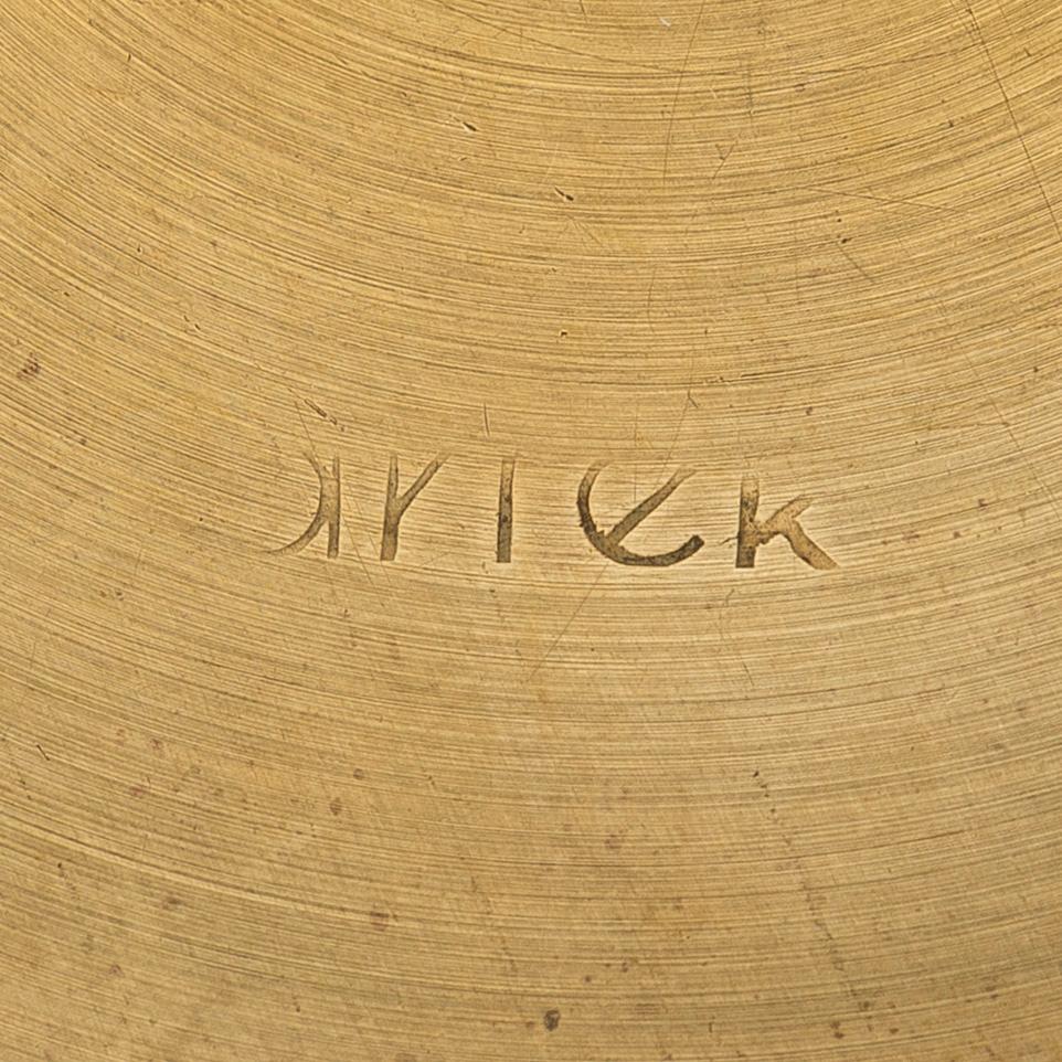 Maija Heikinheimo, A set of two brass jars manufacturer Valaistustyö for Artek, mid-20th century.