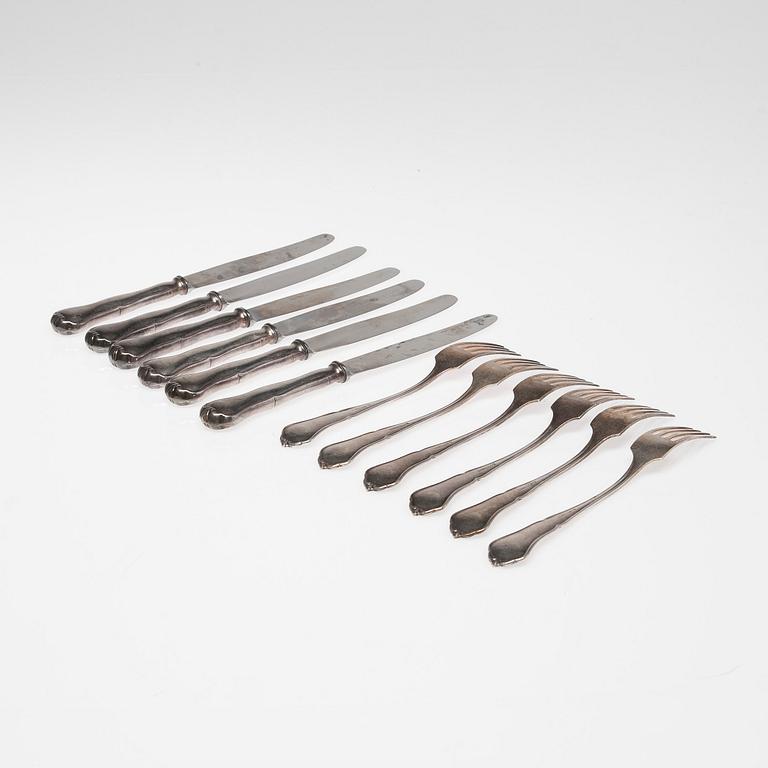BESTICK, 6+6 st, silver och stål, Kultakeskus, Tavastehus, 1963. Knivbladen Hackman & Co, Sorsakoski. Totalvikt 759 g.