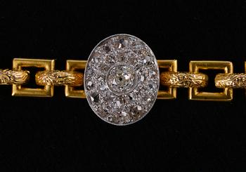 ARMBAND, 56 guld gammalslipade diamanter ca 2.65 ct. St Petersburg 1898 - 1903. Vikt 23,6 g.