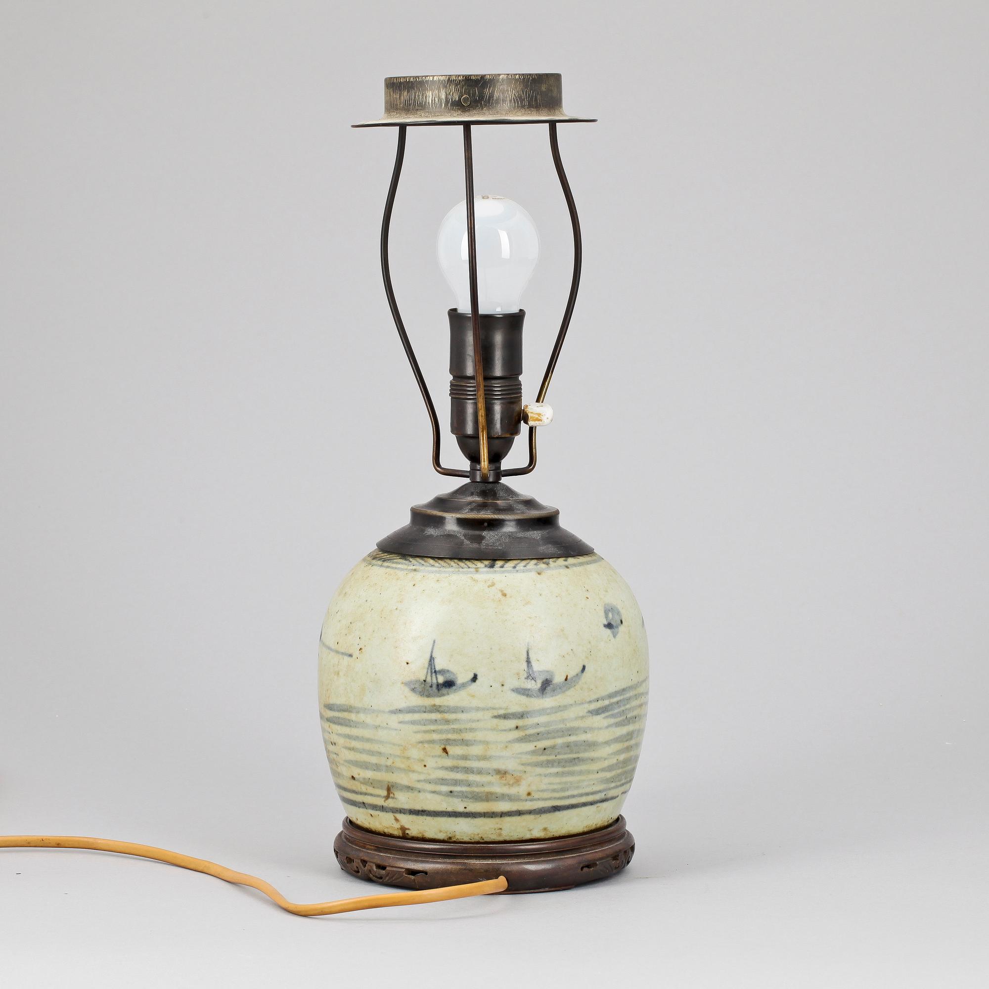 BORDSLAMPA/BOJAN, porslin, Kina 1800-1900-tal.