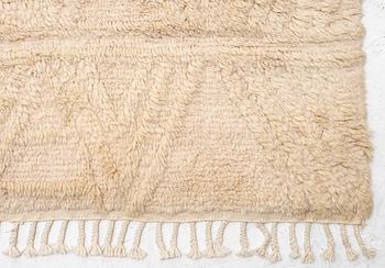 Rug, India, approx. 490 x 460 cm.