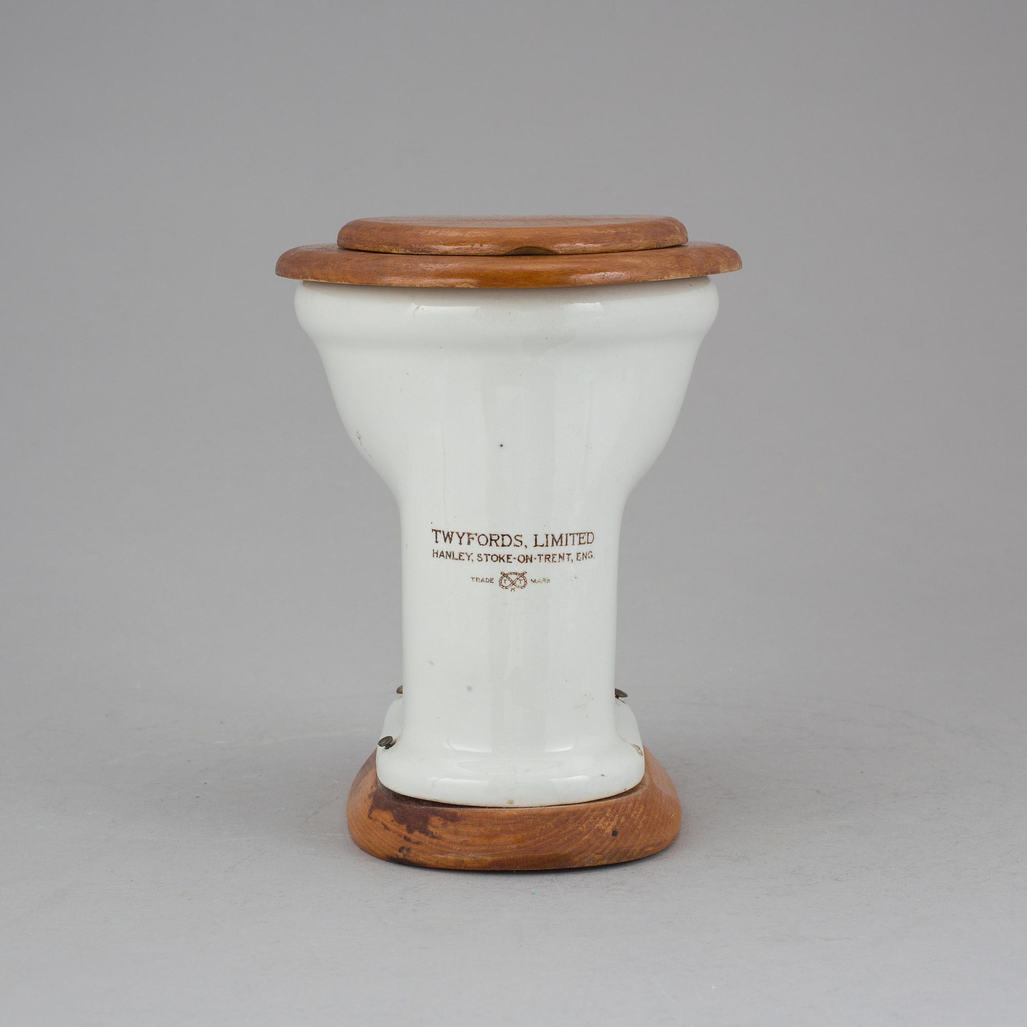 MODELLTOALETT, porslin, Twyfords limited, 1900-talets början.