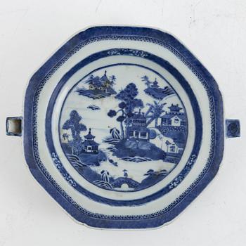 A pair of blue and white porcelain hot water plates, China, Qianlong (1736-95).