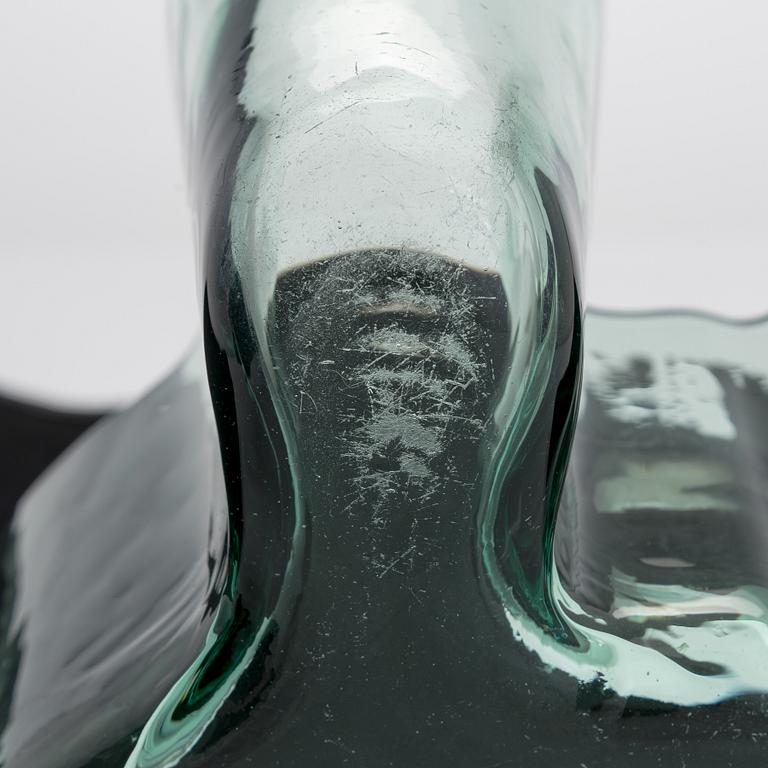 Alvar Aalto, A '9750' vase Karhula Glassworks in production 1937-1949.