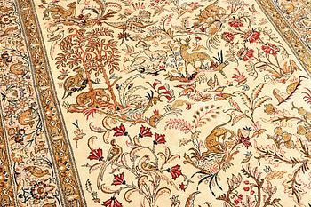 Matta, Ghom, silke, ca 207 x 136 cm.