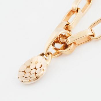 Sven-Erik Högberg, an 18K gold chain with a pendant  Göteborg 1962.