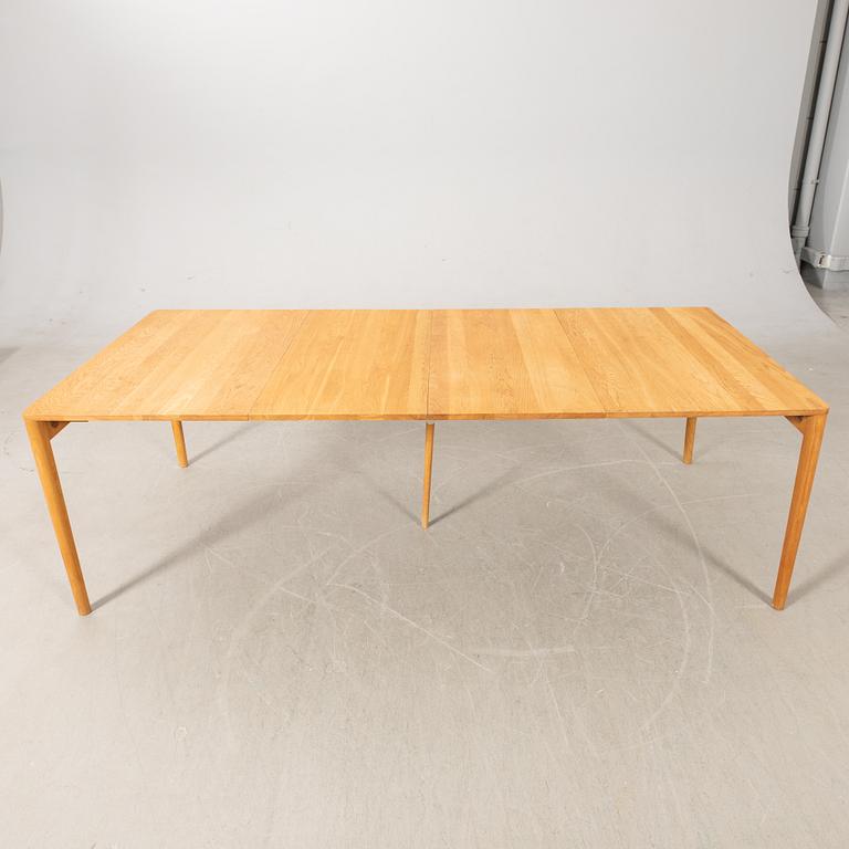 Nirvan Richter, dining table, "Brett Dining Table, Norrgavel".