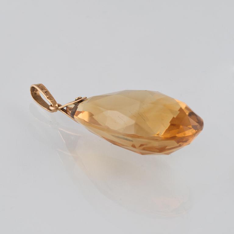 HÄNGE, 18K guld med briolettslipad citrin, Göteborg 1930. Vikt 5,8 gram.