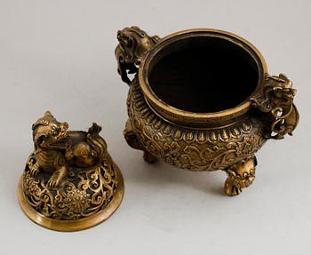 URNA, brons, Kina, troligen 1900-tal.