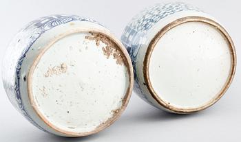 BOJANER, 2 st, porslin, Kina, 1800-/1900-tal.