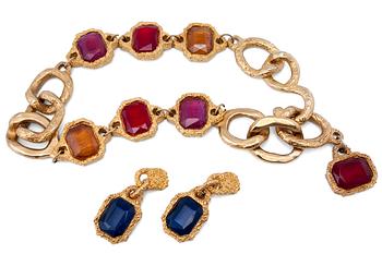 BÄLTE & ÖRHÄNGEN, Chanel.