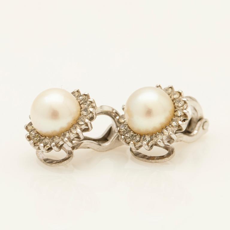Earrings, a pair, 18K white gold with pearls and diamonds.