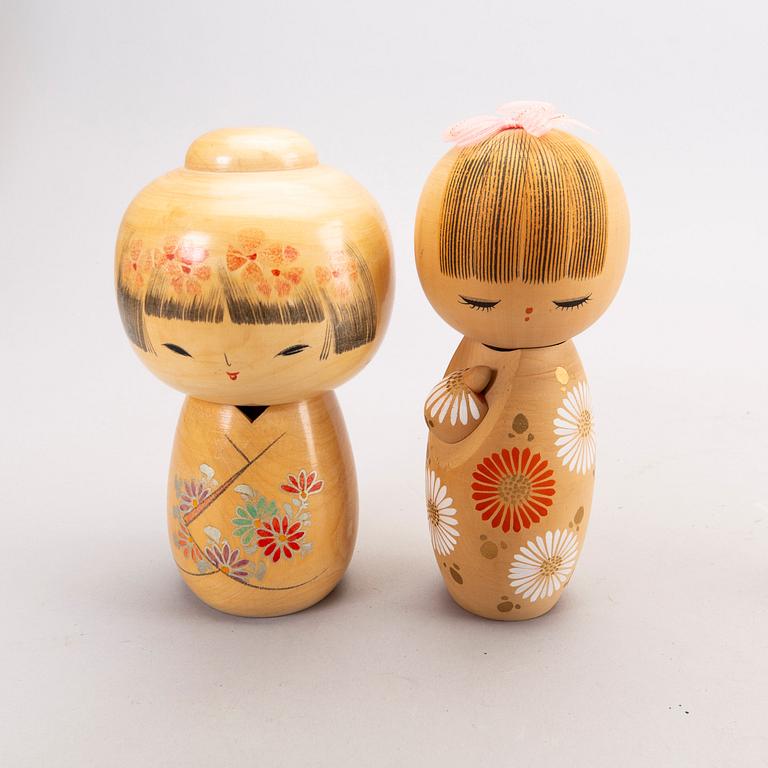 A set of 12 different Japanese Kokeshi-dolls mid 1900s.