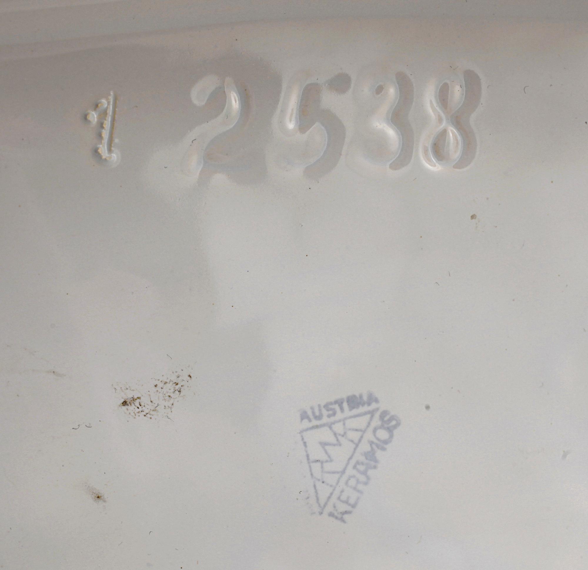 FIGURGRUPP, porslin, Keramos, Österrike, 1900-tal.