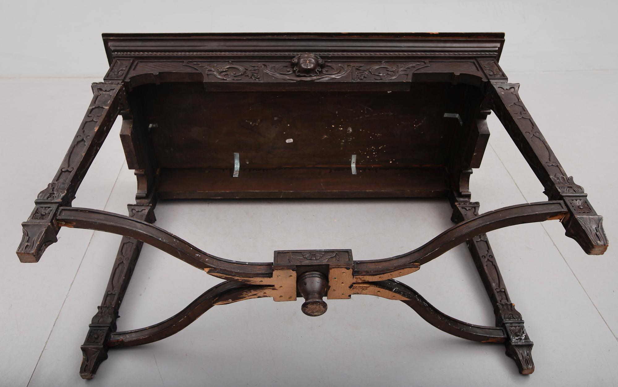 SIDEBOARD, 1800-talets andra hälft.