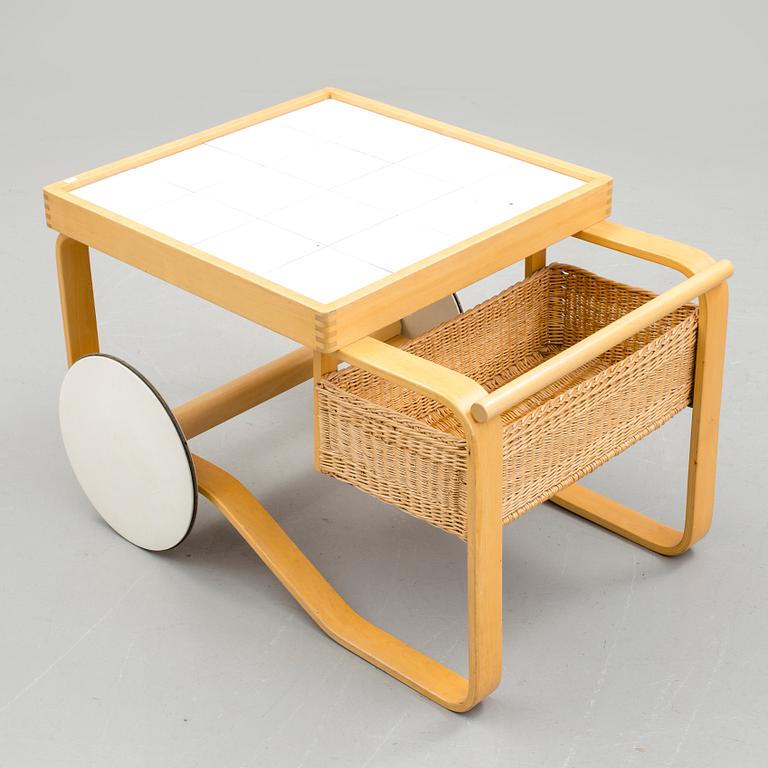 ALVAR AALTO, tebord, 1900-talets andra hälft.