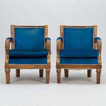 NILS WASASTJERNA, according to to given information, a 1920's 9-piece furniture set.