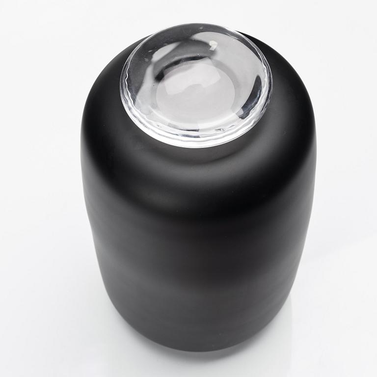 Anne Nilsson, a glass vase with cover, Kosta Boda, Sweden, limited ed 2/30.