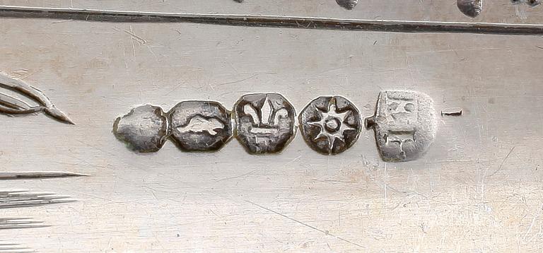 FISKBESTICK, 24 delar, pläter, England, 1900-talets första hälft.